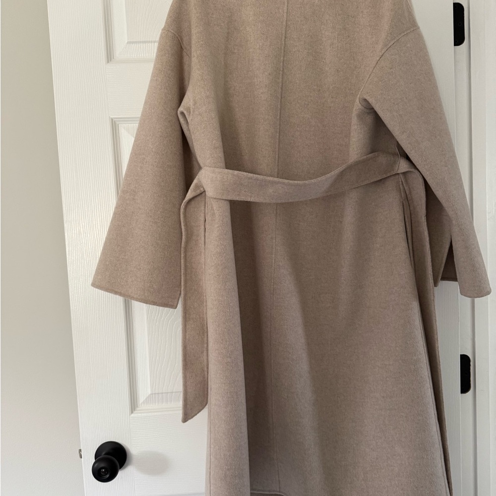 The Curated Cashmere Wool Coat - SOLD OUT - Picture 5 of 10